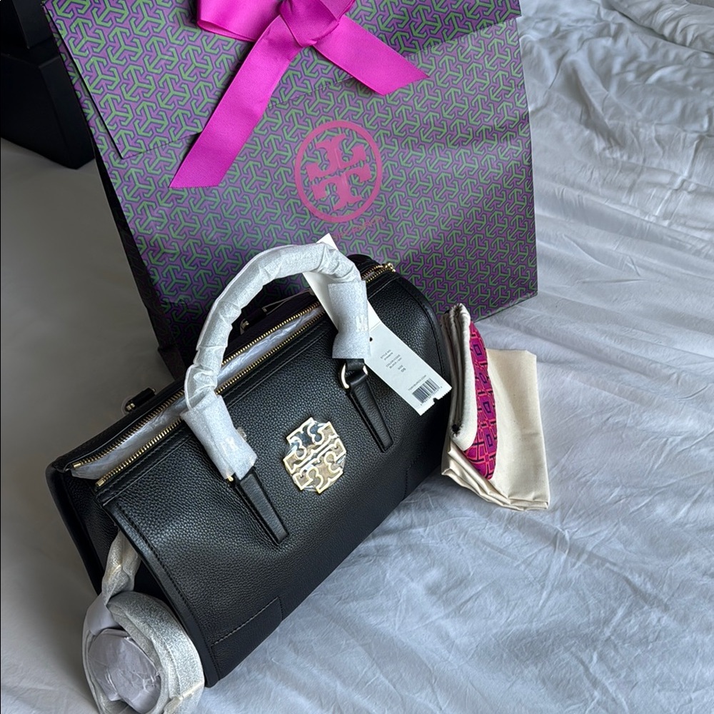 Tory Burch Black Leather Handbag